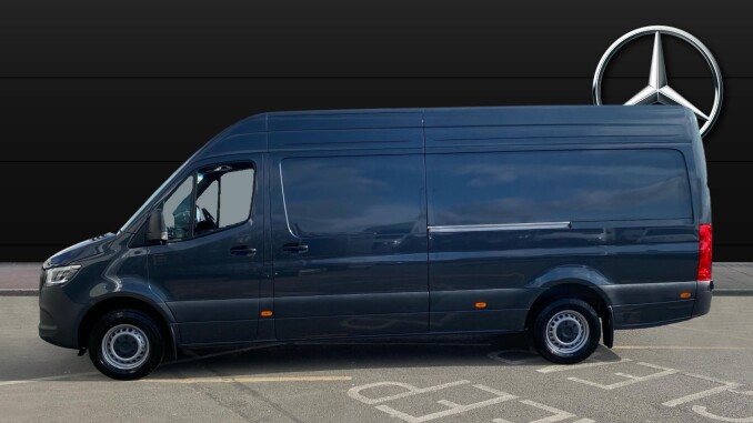 Mercedes-Benz Sprinter 315Cdi L3 Diesel Rwd 3.5t H2 Select Van 9G-Tronic - Image 6
